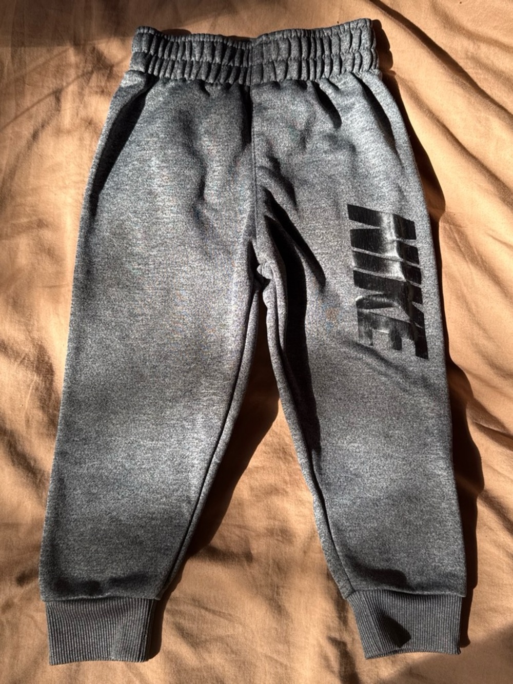 Nike Kids Dark Gray Heather Jogger Sweatpants with Side Logo